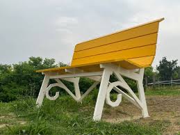 Big Bench #359 at Frinco with alpine view