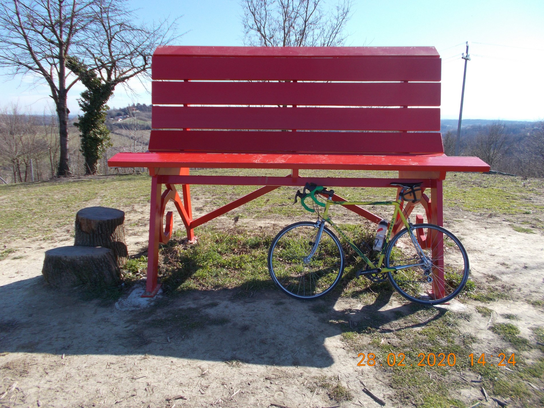 Big Bench #69 red bench with vineyard panorama